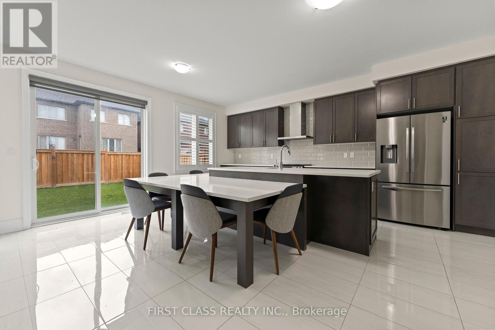 92 Grady Drive, Clarington (Newcastle), Ontario  L1B 1G9 - Photo 13 - E13071520