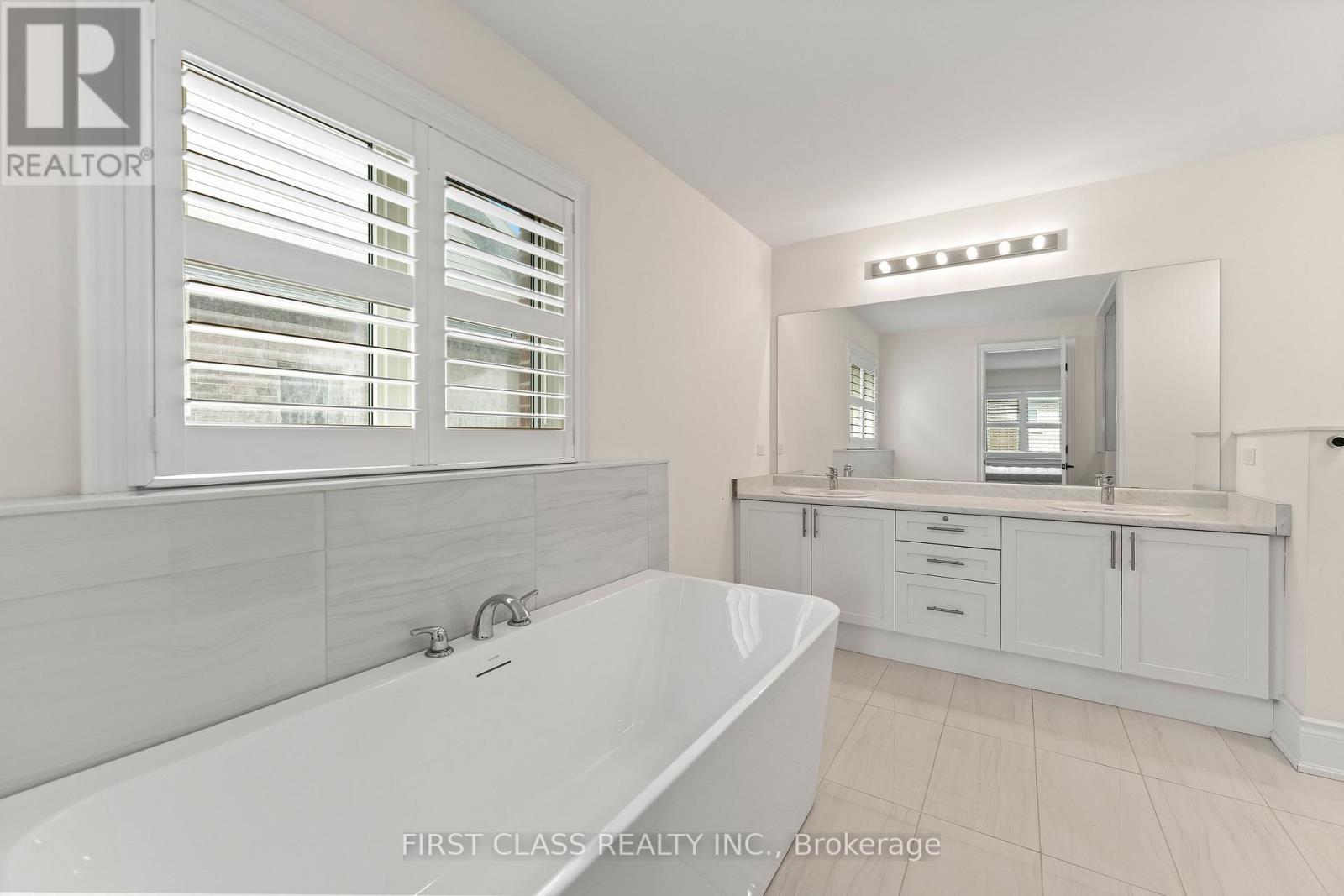 92 Grady Drive, Clarington (Newcastle), Ontario  L1B 1G9 - Photo 22 - E13071520