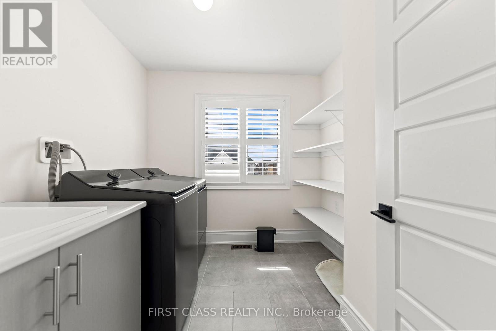 92 Grady Drive, Clarington (Newcastle), Ontario  L1B 1G9 - Photo 28 - E13071520