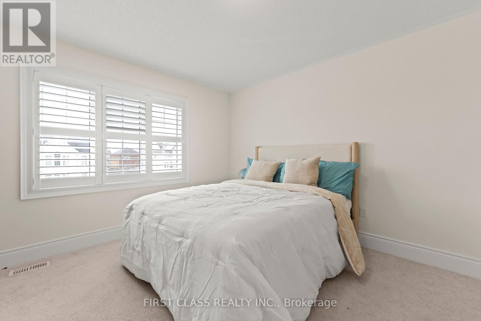 92 Grady Drive, Clarington (Newcastle), Ontario  L1B 1G9 - Photo 34 - E13071520