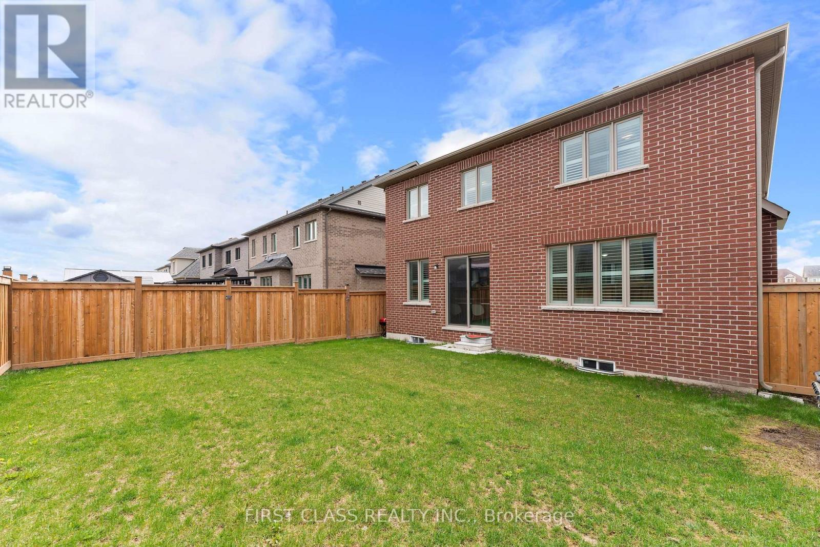 92 Grady Drive, Clarington (Newcastle), Ontario  L1B 1G9 - Photo 44 - E13071520