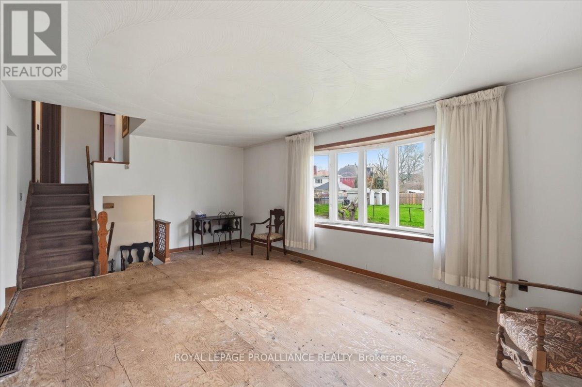 221 Albert Lane, Trent Hills (Campbellford), Ontario  K0L 1L0 - Photo 11 - X13071884