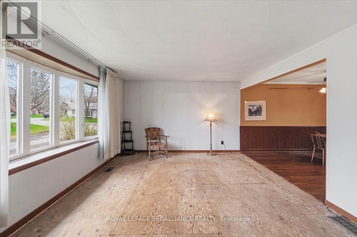 221 Albert Lane, Trent Hills (Campbellford), Ontario  K0L 1L0 - Photo 13 - X13071884