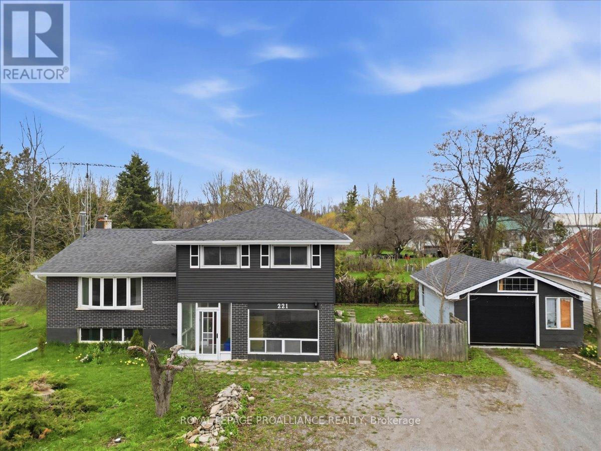 221 Albert Lane, Trent Hills (Campbellford), Ontario  K0L 1L0 - Photo 2 - X13071884