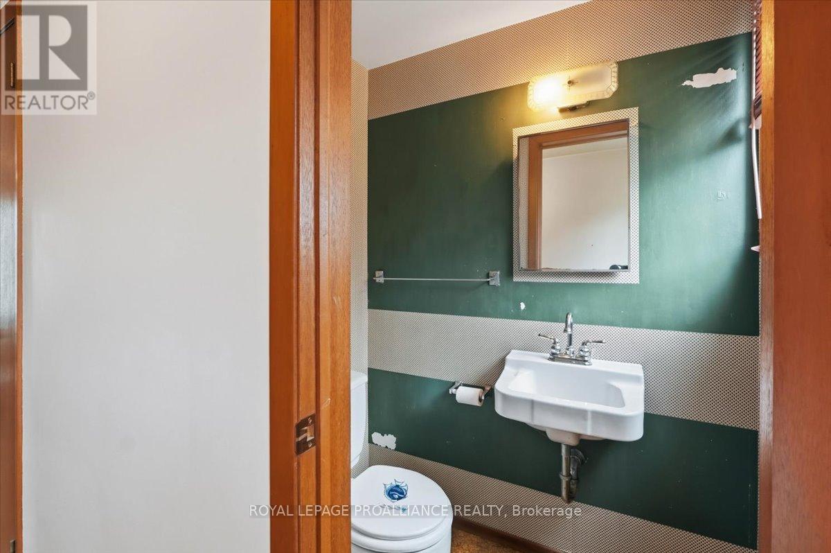 221 Albert Lane, Trent Hills (Campbellford), Ontario  K0L 1L0 - Photo 22 - X13071884