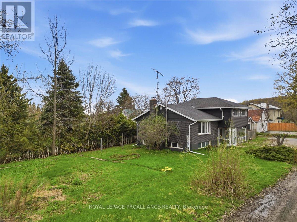 221 Albert Lane, Trent Hills (Campbellford), Ontario  K0L 1L0 - Photo 29 - X13071884