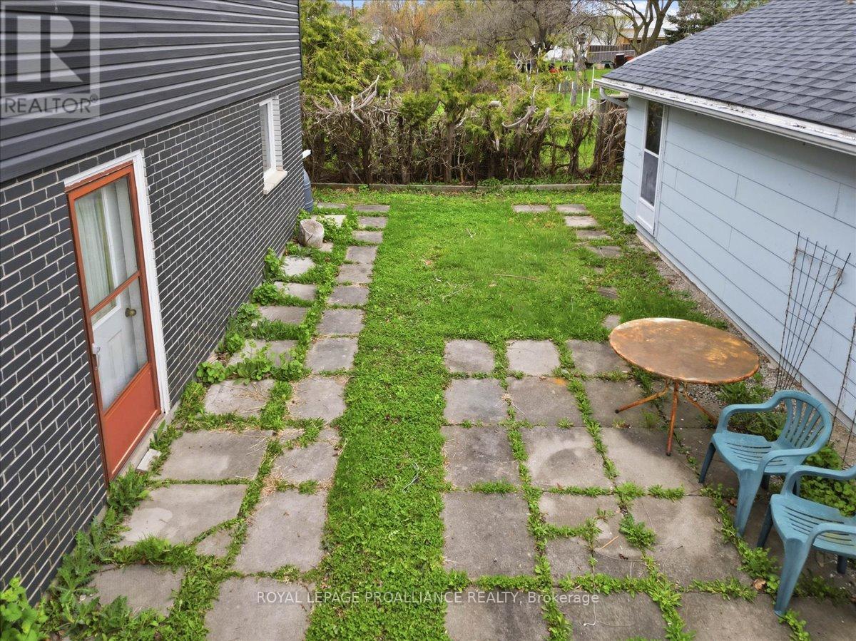 221 Albert Lane, Trent Hills (Campbellford), Ontario  K0L 1L0 - Photo 32 - X13071884