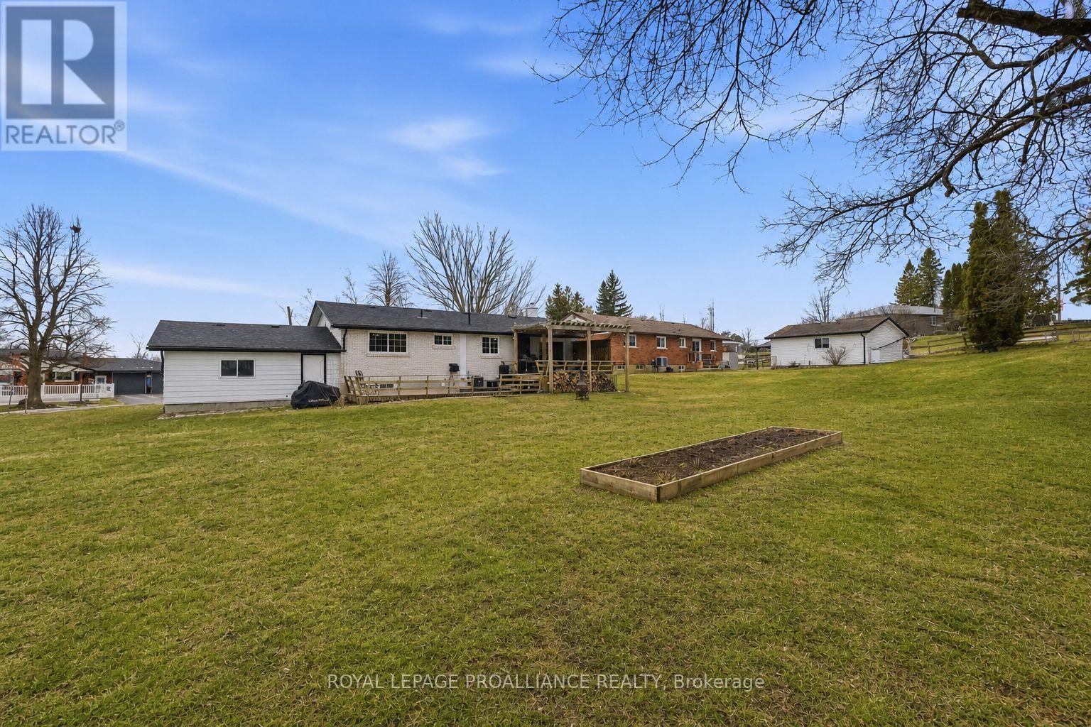 836 Stewart Drive, Peterborough (Ashburnham Ward 4), Ontario  K9J 7R4 - Photo 43 - X13071954