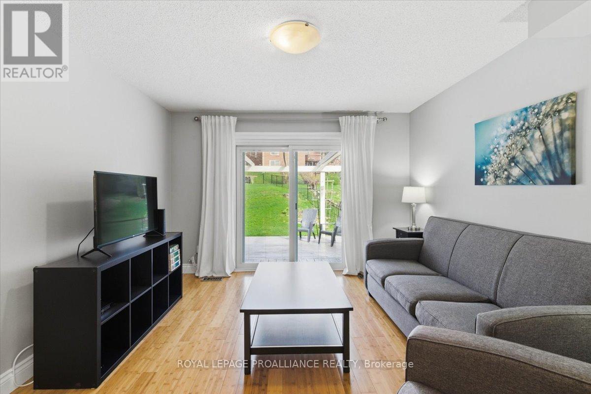1342 Eagle Crescent, Peterborough (Monaghan Ward 2), Ontario  K9K 2K7 - Photo 15 - X13072400