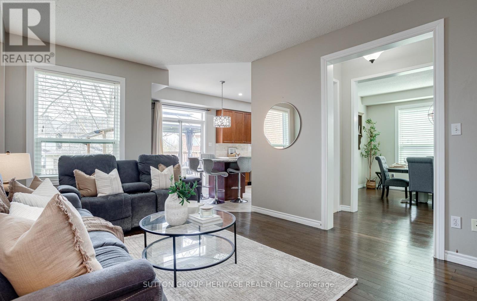 67 Laking Drive, Clarington (Newcastle), Ontario  L1B 1P8 - Photo 11 - E13073738