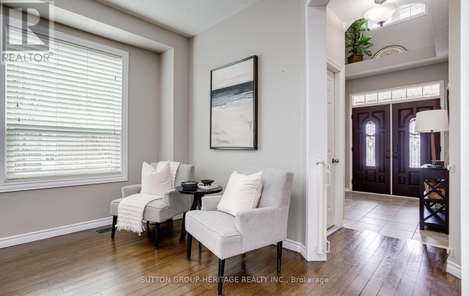 67 Laking Drive, Clarington (Newcastle), Ontario  L1B 1P8 - Photo 5 - E13073738