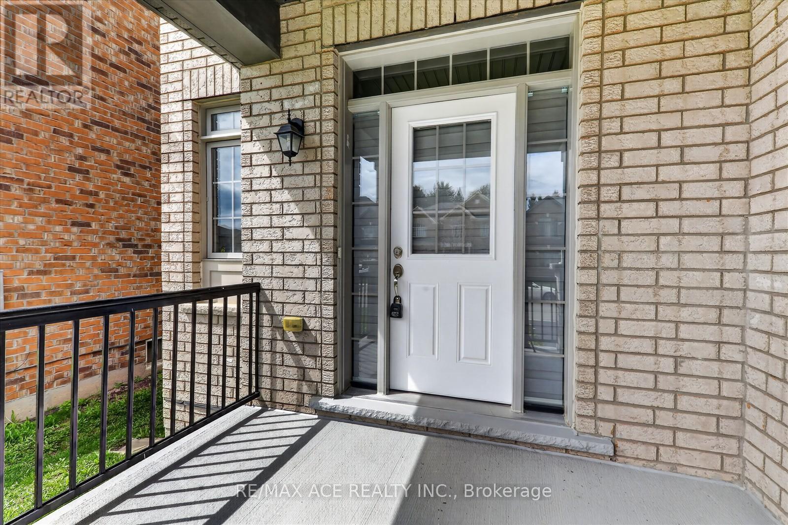 10 Gusul Avenue, Clarington (Newcastle), Ontario  L1B 0K7 - Photo 5 - E13073922