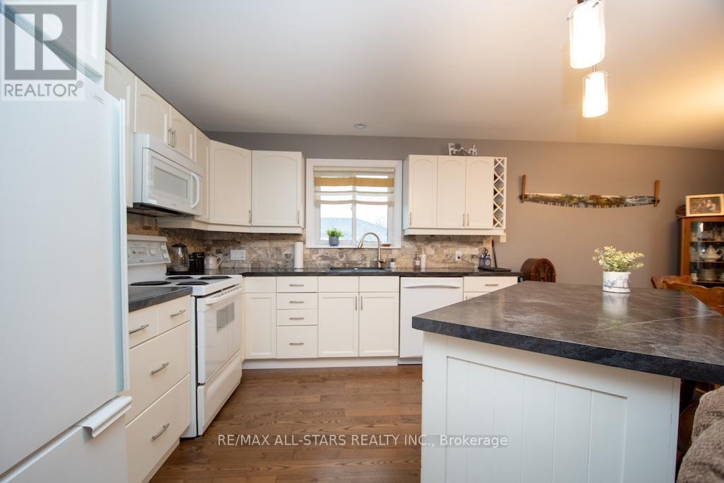 53 Hillside Drive, Kawartha Lakes (Lindsay), Ontario  K9V 1A3 - Photo 11 - X13074184