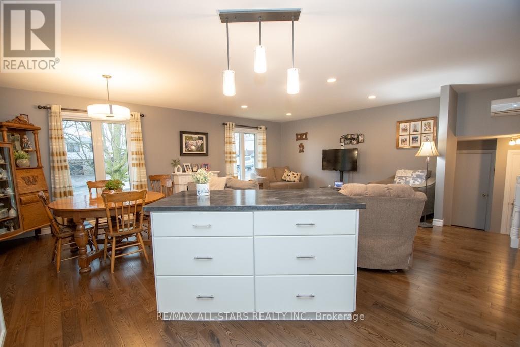 53 Hillside Drive, Kawartha Lakes (Lindsay), Ontario  K9V 1A3 - Photo 13 - X13074184