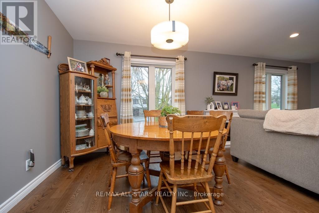 53 Hillside Drive, Kawartha Lakes (Lindsay), Ontario  K9V 1A3 - Photo 8 - X13074184