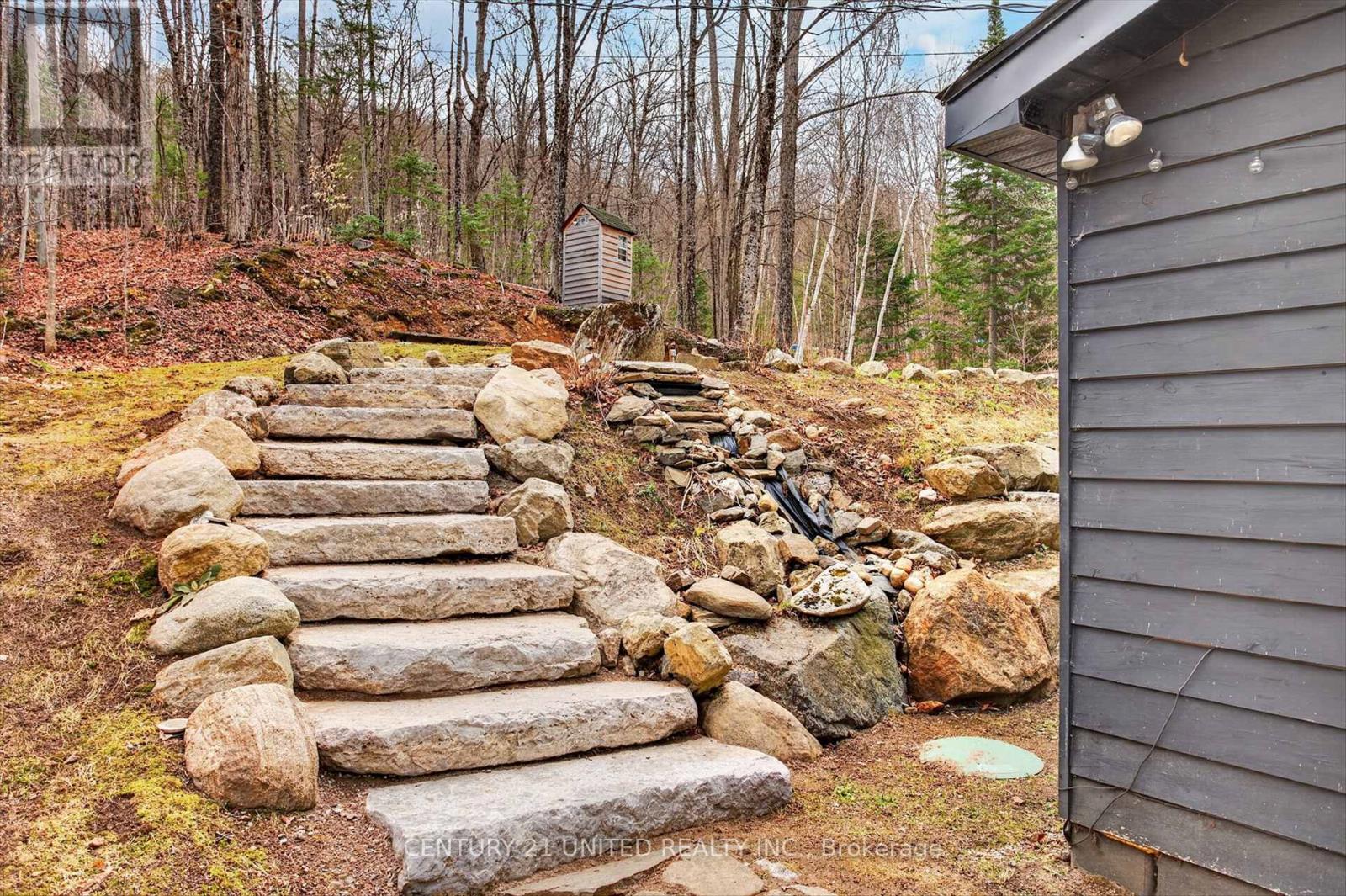 1053 Esson Creek Lane, Highlands East (Monmouth), Ontario  K0L 3C0 - Photo 33 - X13074250