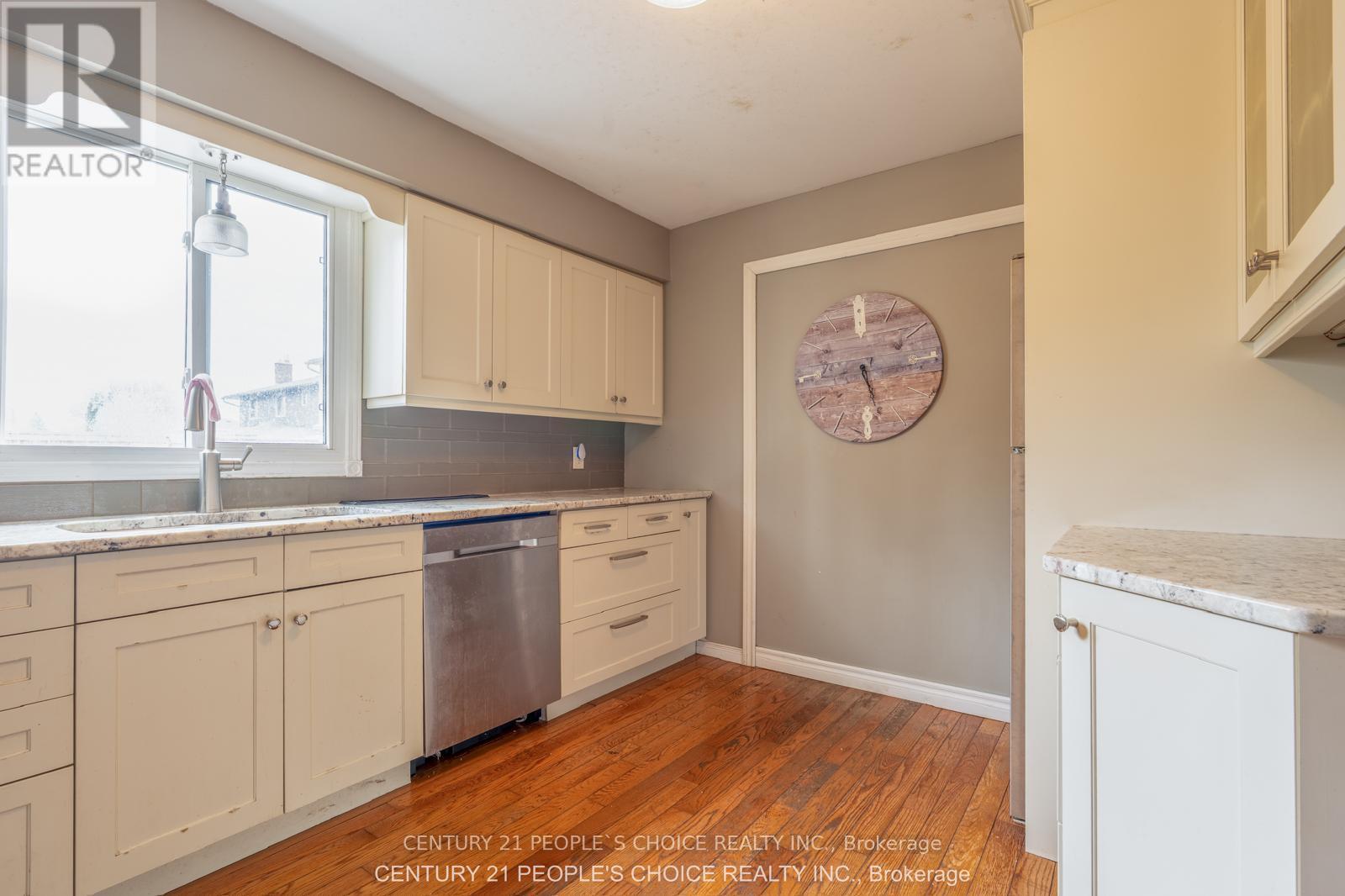 218 Angeline Street N, Kawartha Lakes (Lindsay), Ontario  K9V 5E9 - Photo 6 - X13074960