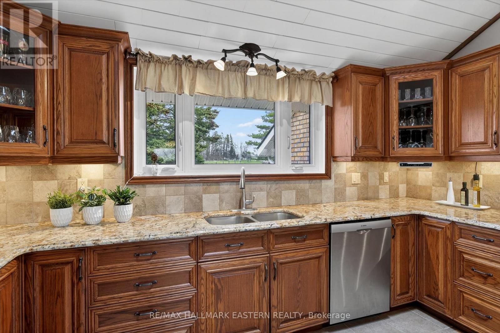 1229 Morton Line, Cavan Monaghan (Cavan Twp), Ontario  L0A 1C0 - Photo 13 - X13075004
