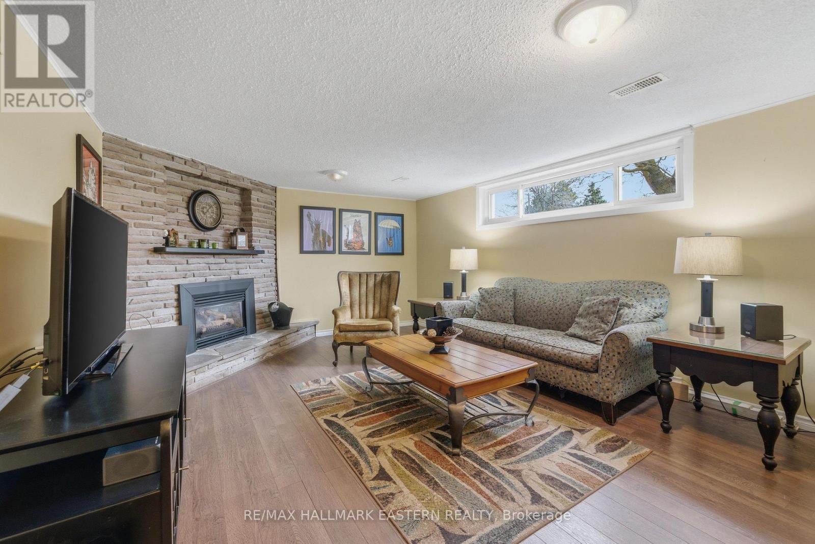 950 Silverdale Road, Peterborough (Otonabee Ward 1), Ontario  K9J 7W6 - Photo 23 - X13075356