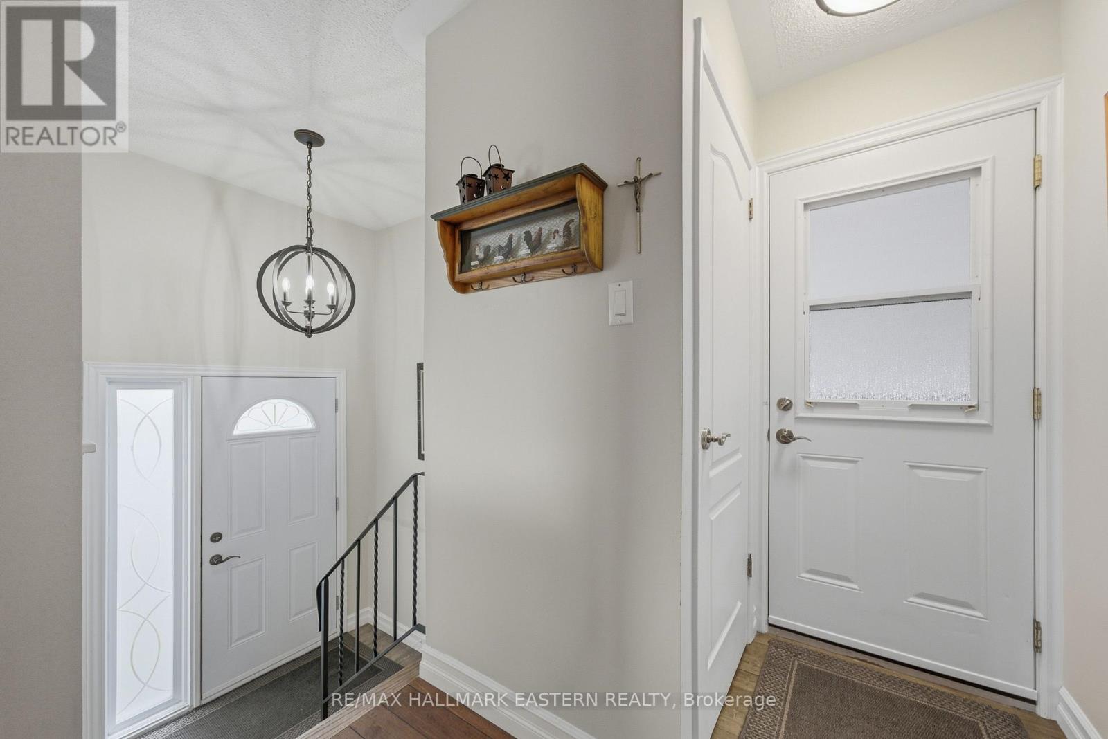 950 Silverdale Road, Peterborough (Otonabee Ward 1), Ontario  K9J 7W6 - Photo 6 - X13075356
