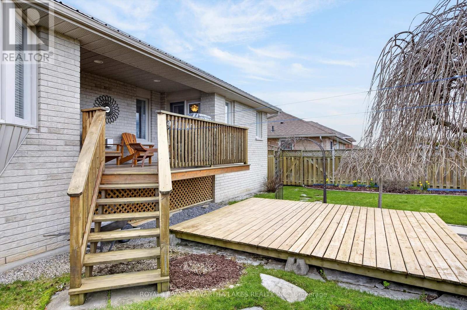 376 Wallace Drive, Kawartha Lakes (Lindsay), Ontario  K9V 6K7 - Photo 36 - X13077012