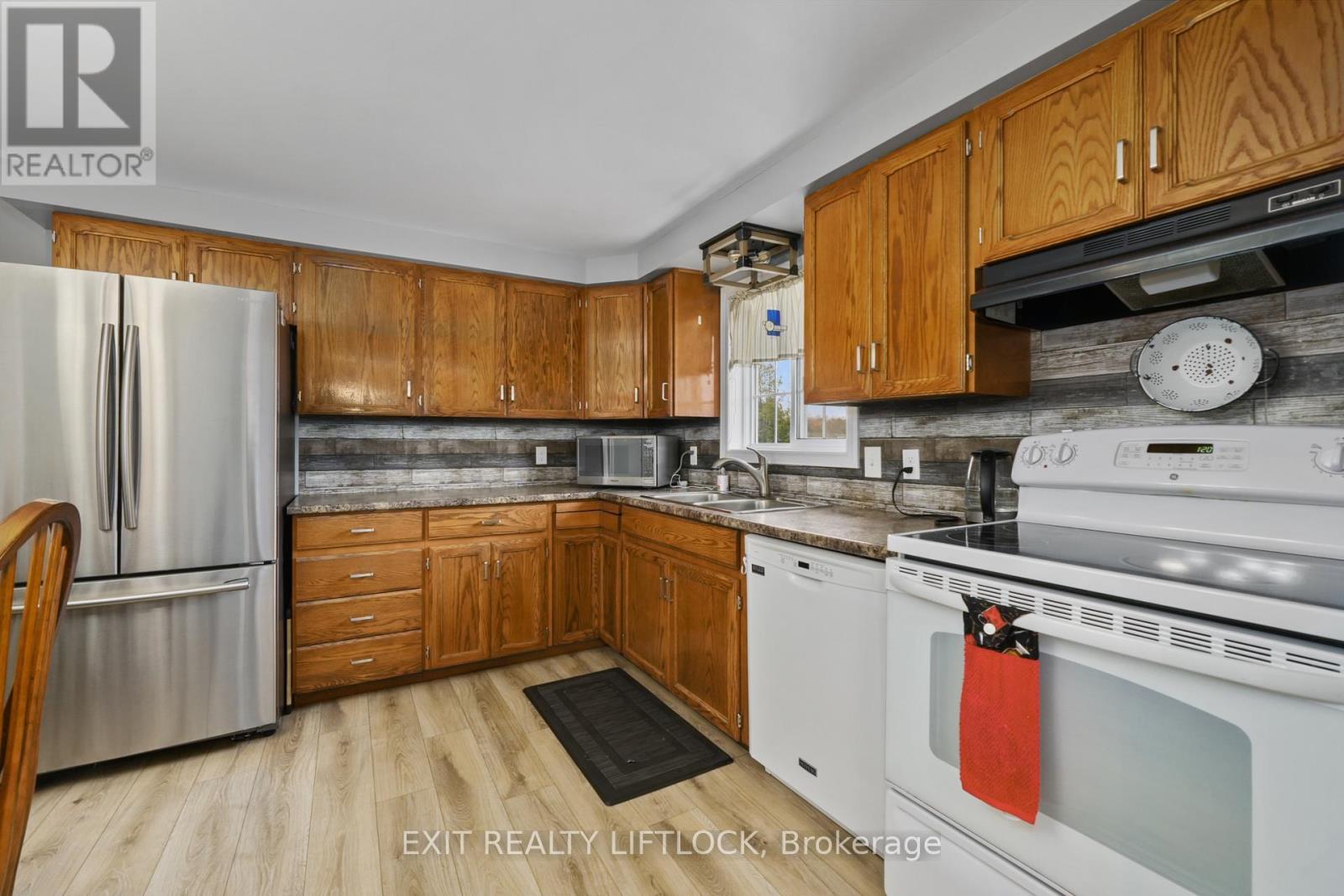 31 Killdeer Drive, Kawartha Lakes (Omemee), Ontario  K0L 2W0 - Photo 9 - X13077106
