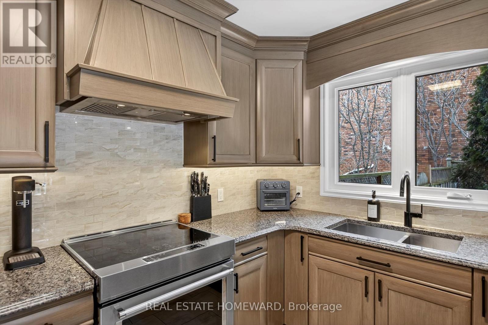 1530 Scollard Crescent, Peterborough (Ashburnham Ward 4), Ontario  K9H 7L1 - Photo 12 - X13077606