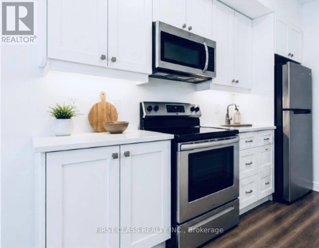 330 - 50 Lakebreeze Drive, Clarington (Newcastle), Ontario  L1B 0V9 - Photo 2 - E13079126