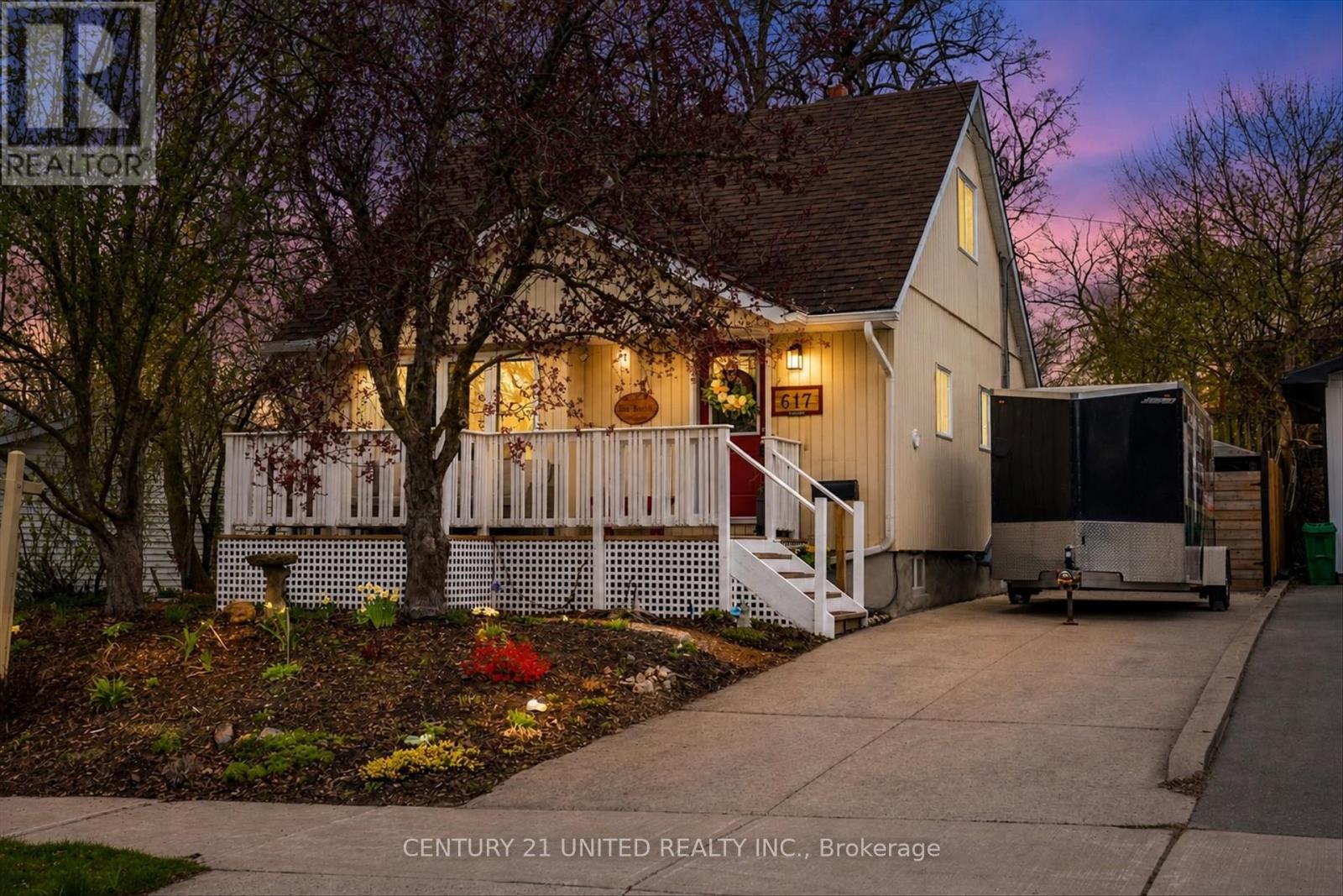 617 Simmons Avenue, Peterborough (Ashburnham Ward 4), Ontario  K9H 2B8 - Photo 2 - X13079722