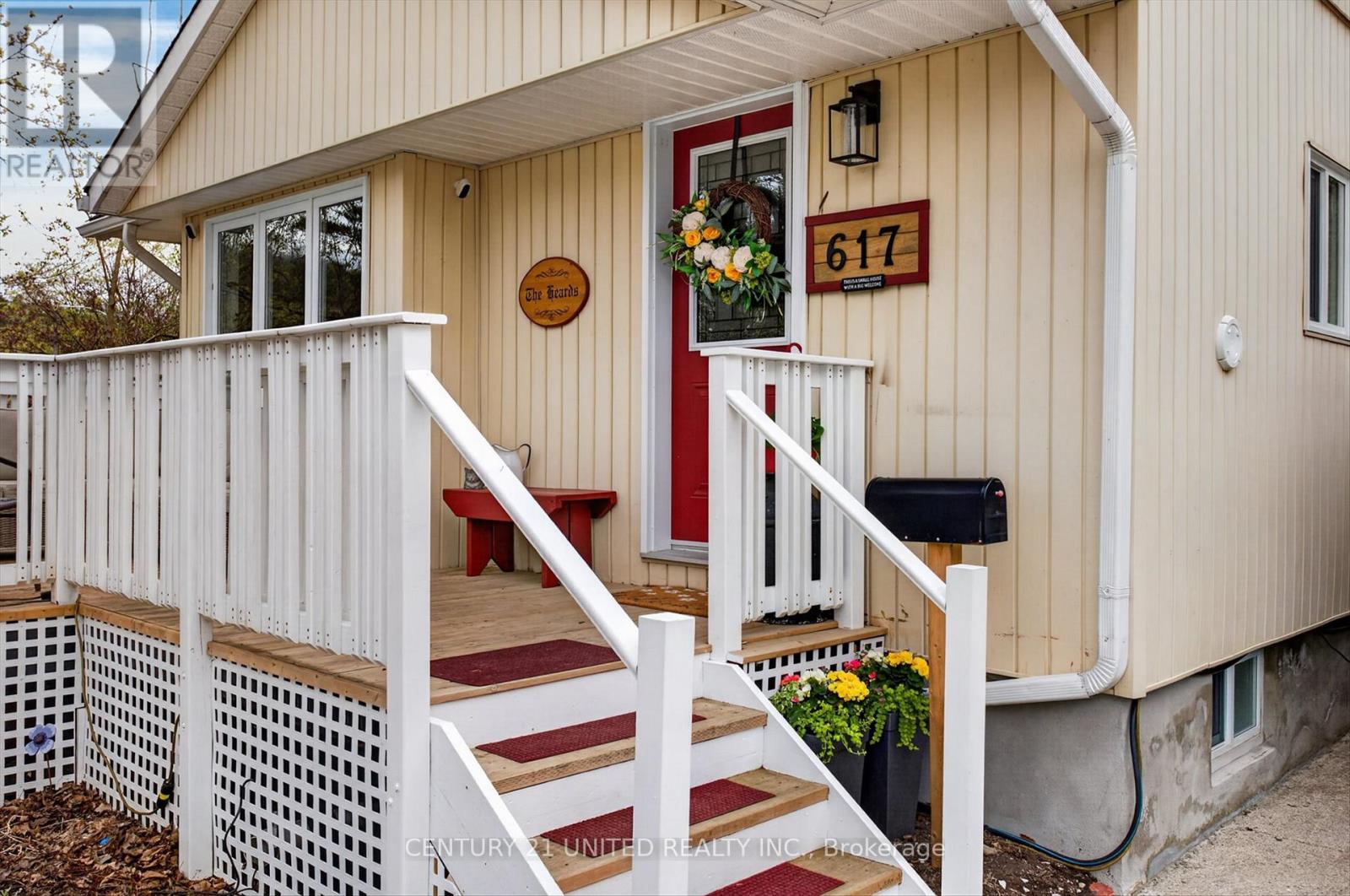 617 Simmons Avenue, Peterborough (Ashburnham Ward 4), Ontario  K9H 2B8 - Photo 5 - X13079722