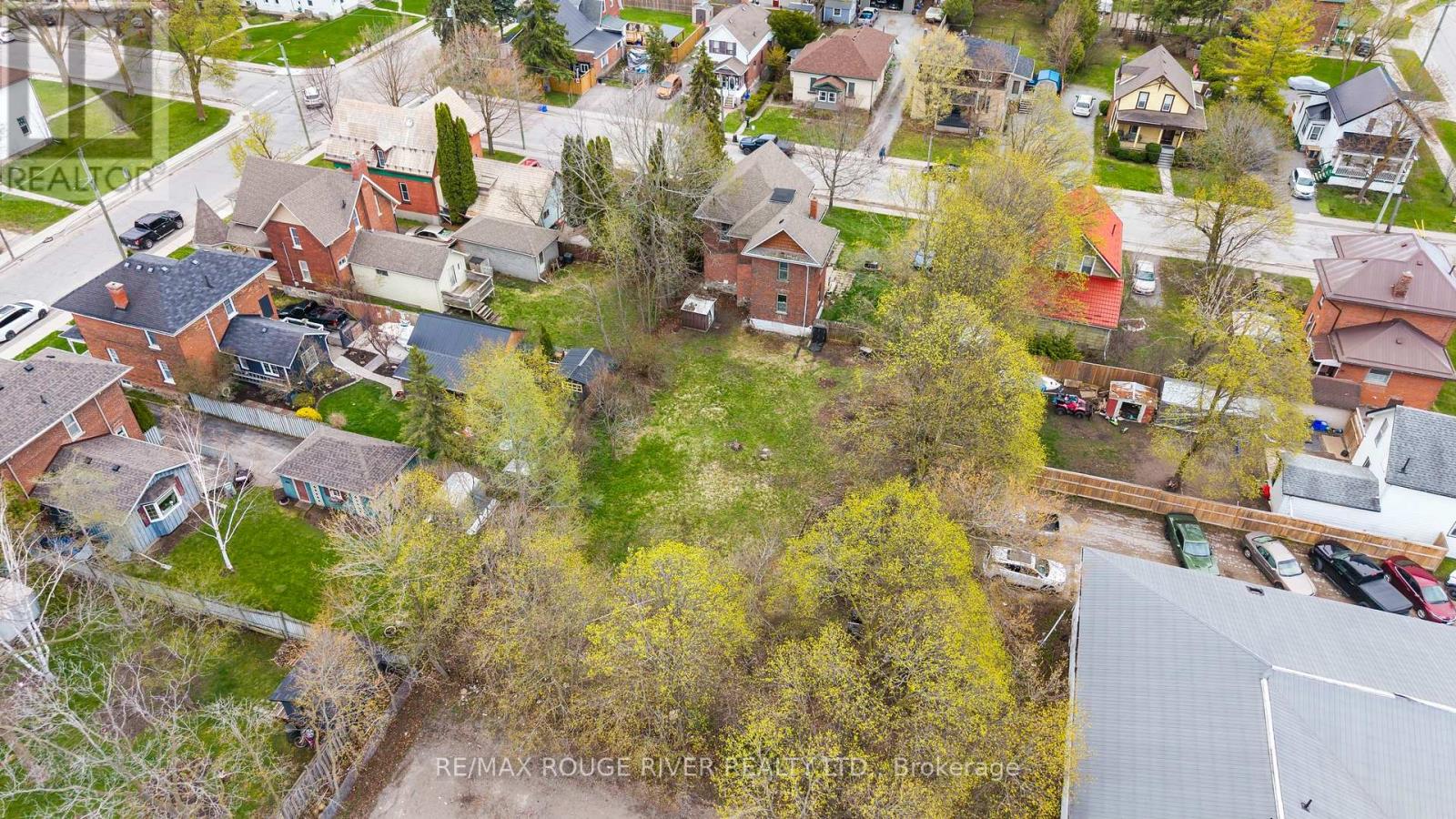 56 Melbourne Street W, Kawartha Lakes (Lindsay), Ontario  K9V 2T1 - Photo 15 - X13080454
