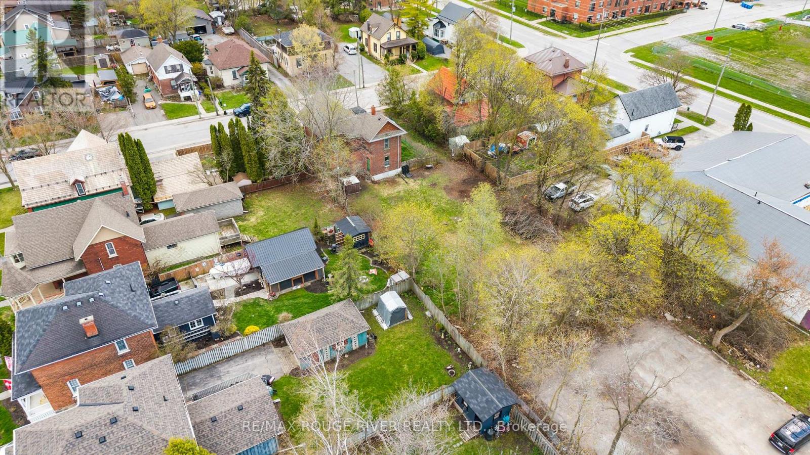 56 Melbourne Street W, Kawartha Lakes (Lindsay), Ontario  K9V 2T1 - Photo 17 - X13080454