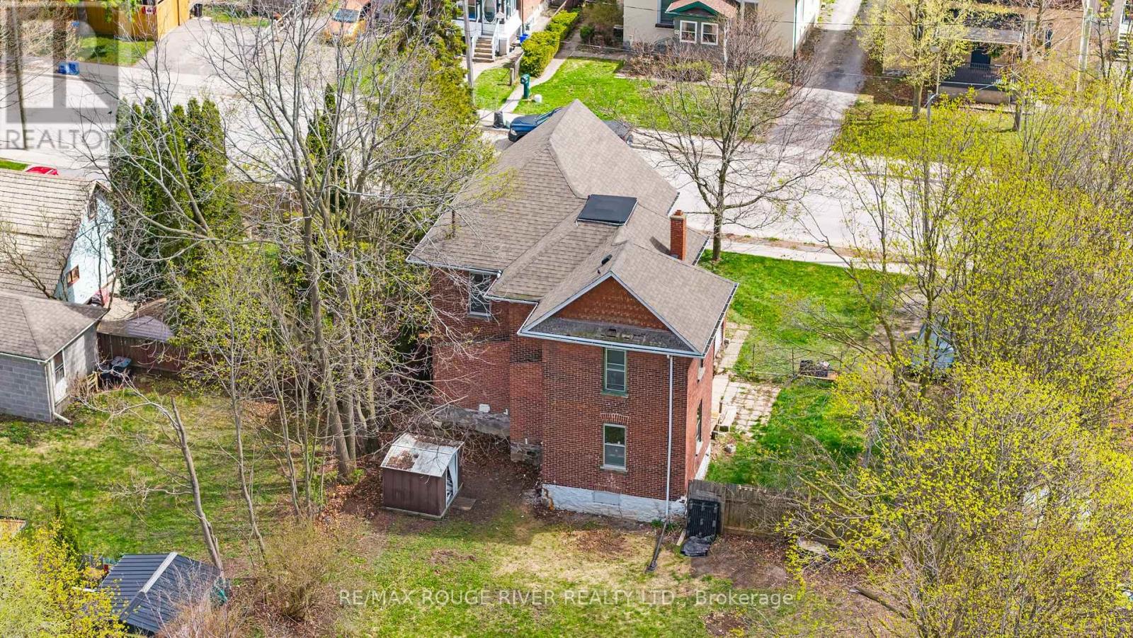 56 Melbourne Street W, Kawartha Lakes (Lindsay), Ontario  K9V 2T1 - Photo 18 - X13080454