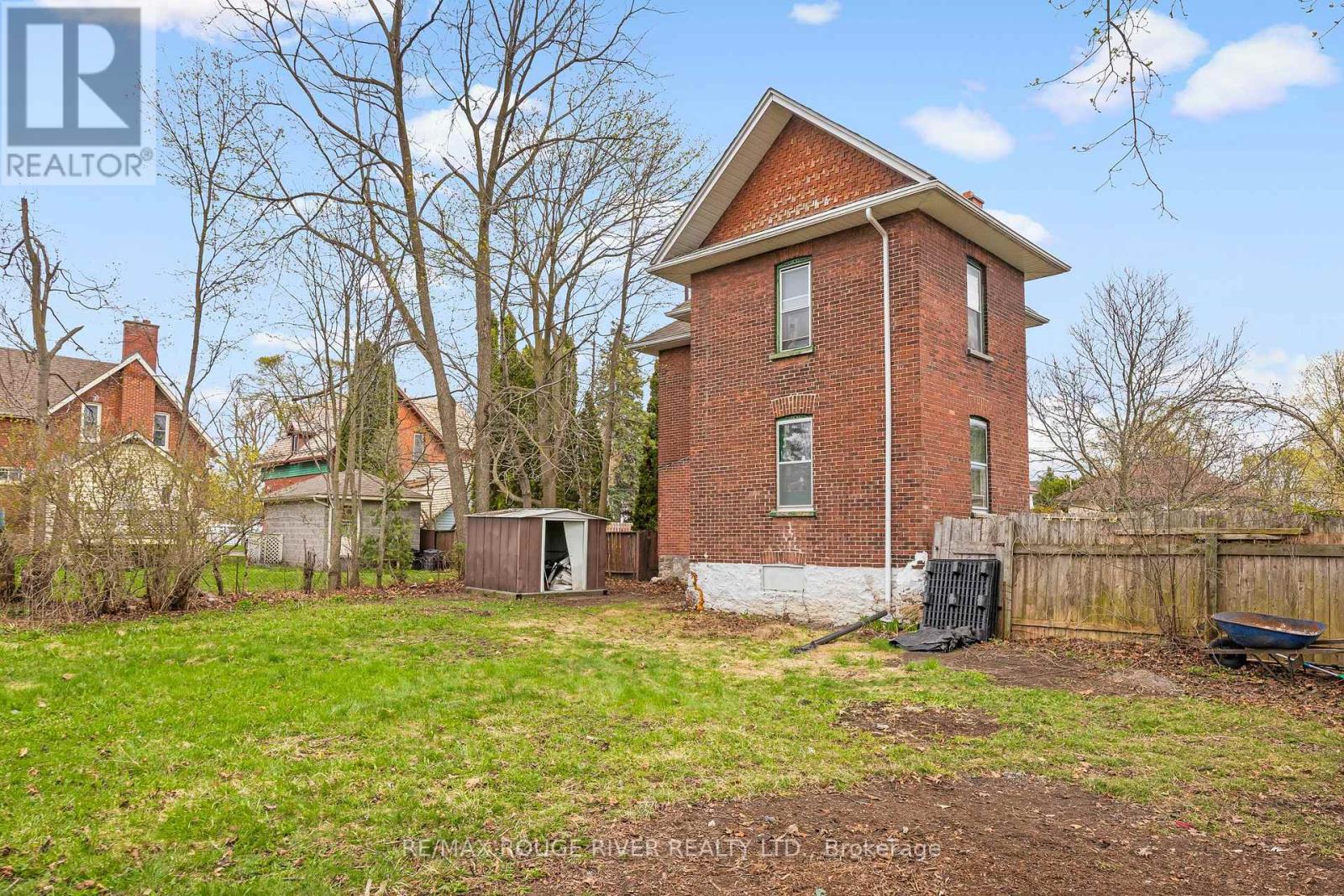 56 Melbourne Street W, Kawartha Lakes (Lindsay), Ontario  K9V 2T1 - Photo 9 - X13080454