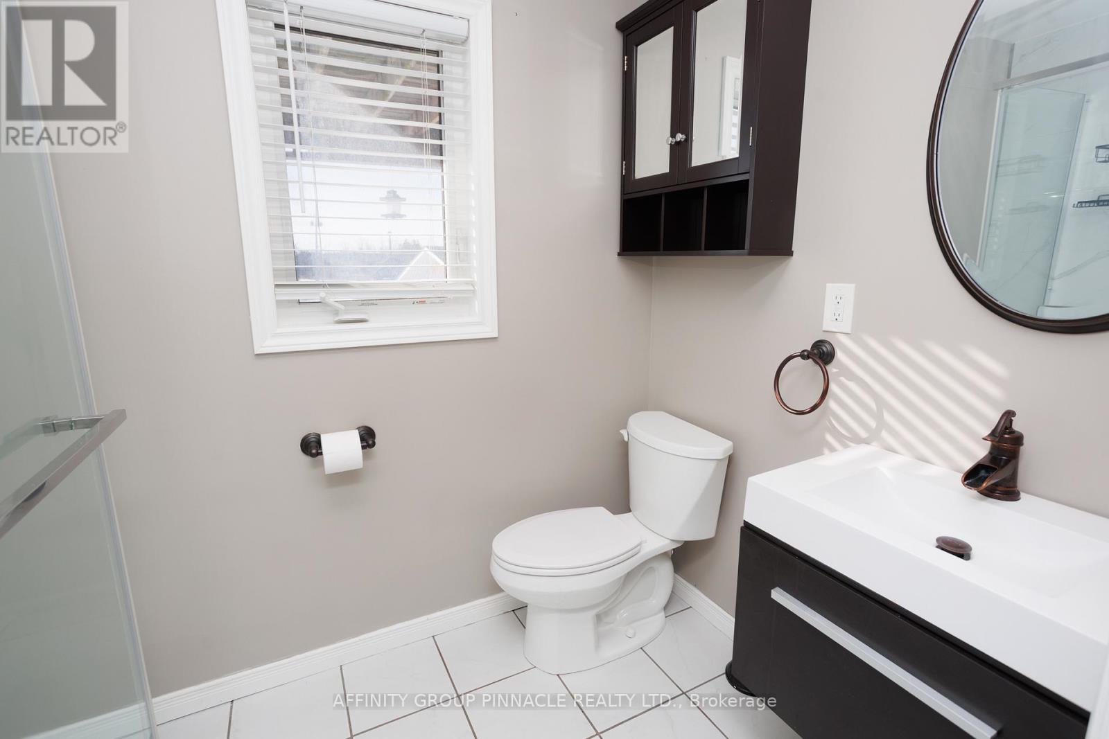 11 Moynes Court, Kawartha Lakes (Lindsay), Ontario  K9V 0L2 - Photo 35 - X13080506