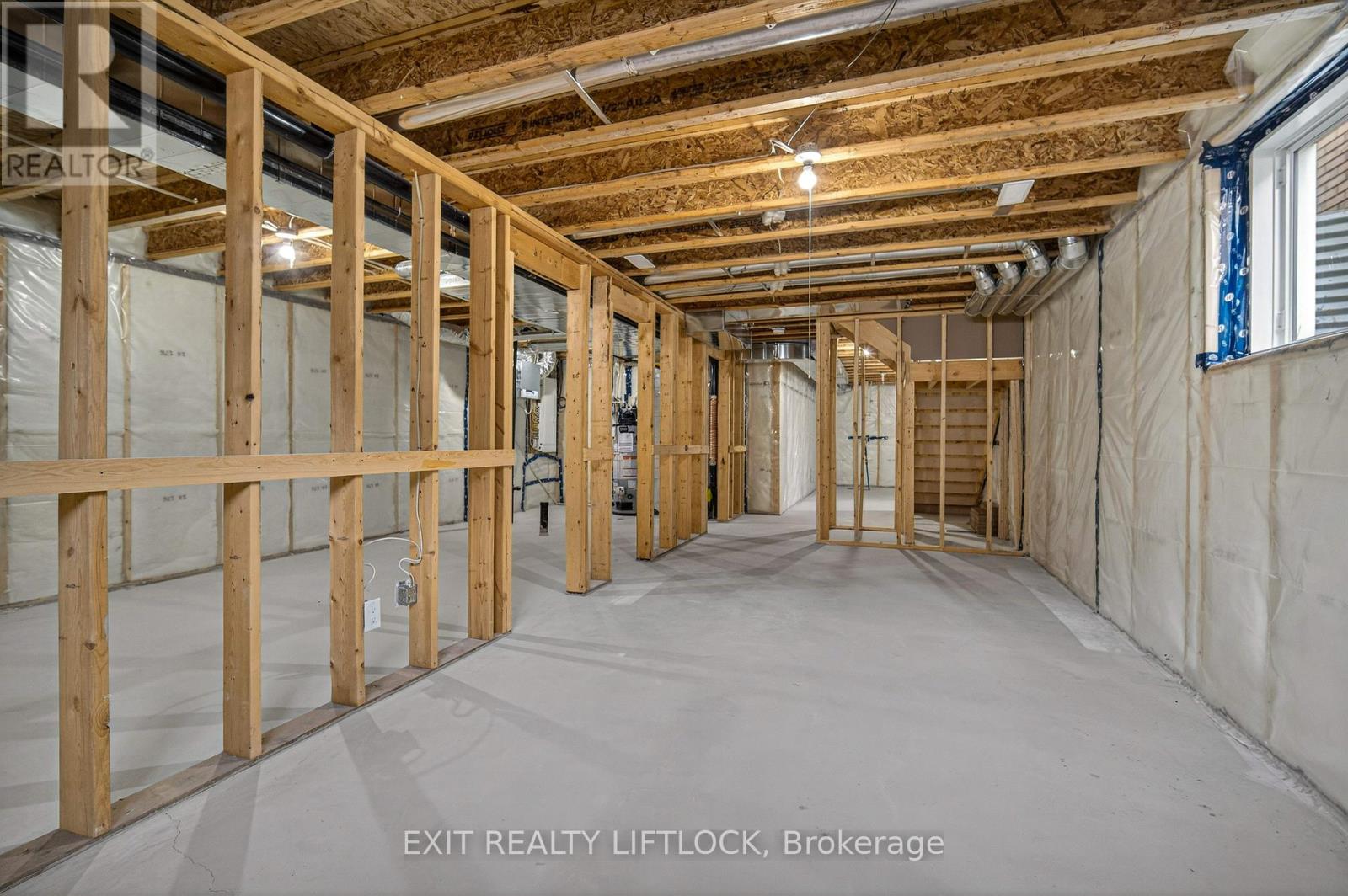220 O'neil Street, Peterborough (Monaghan Ward 2), Ontario  K9K 0H5 - Photo 35 - X13081216
