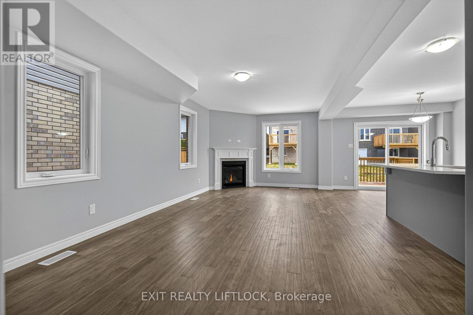 220 O'neil Street, Peterborough (Monaghan Ward 2), Ontario  K9K 0H5 - Photo 4 - X13081216