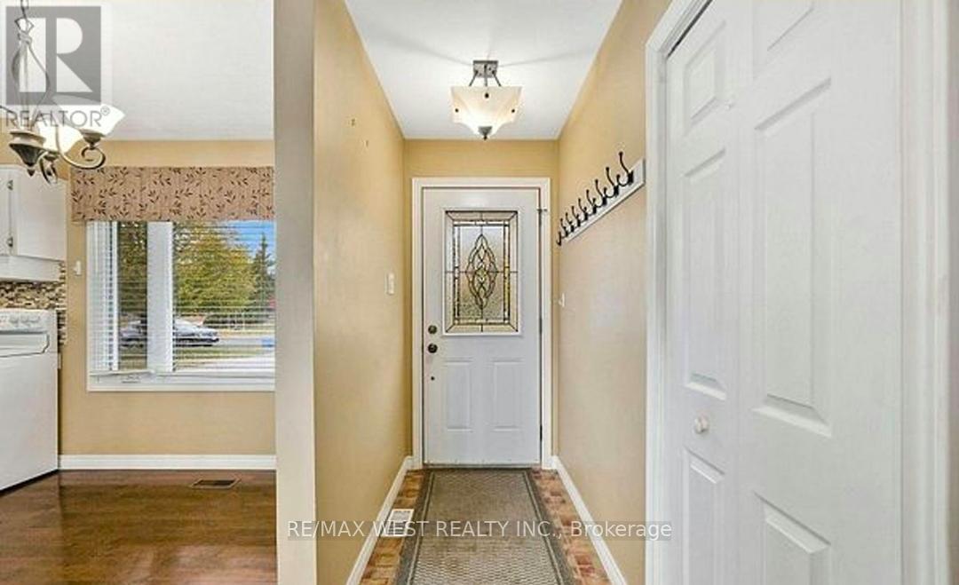 Main Fl - 1252 Royal Drive, Peterborough (Northcrest Ward 5), Ontario  K9H 6R5 - Photo 3 - X13081498
