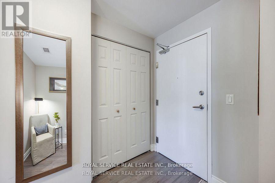 220 - 21 Brookhouse Drive, Clarington (Newcastle), Ontario  L1B 0V4 - Photo 6 - E13082406