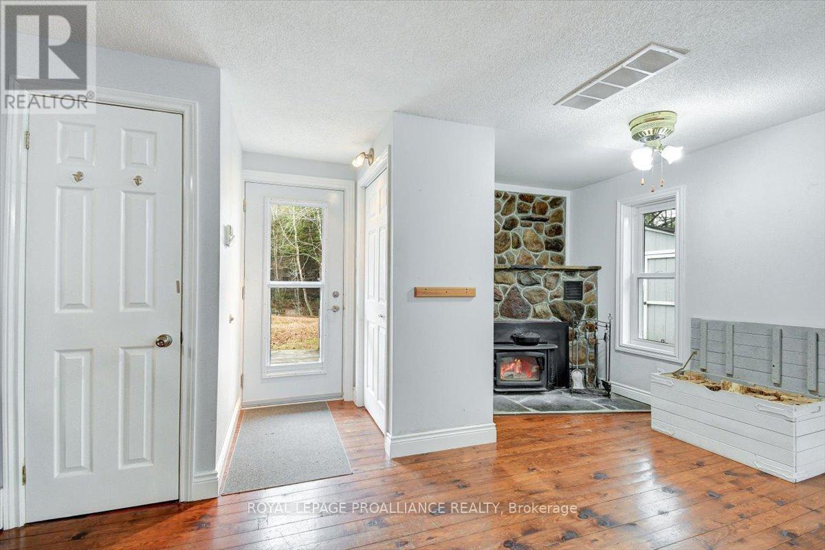 1407 Spooks Bay Lane, Highlands East (Cardiff Ward), Ontario  K0L 1A0 - Photo 2 - X13082710