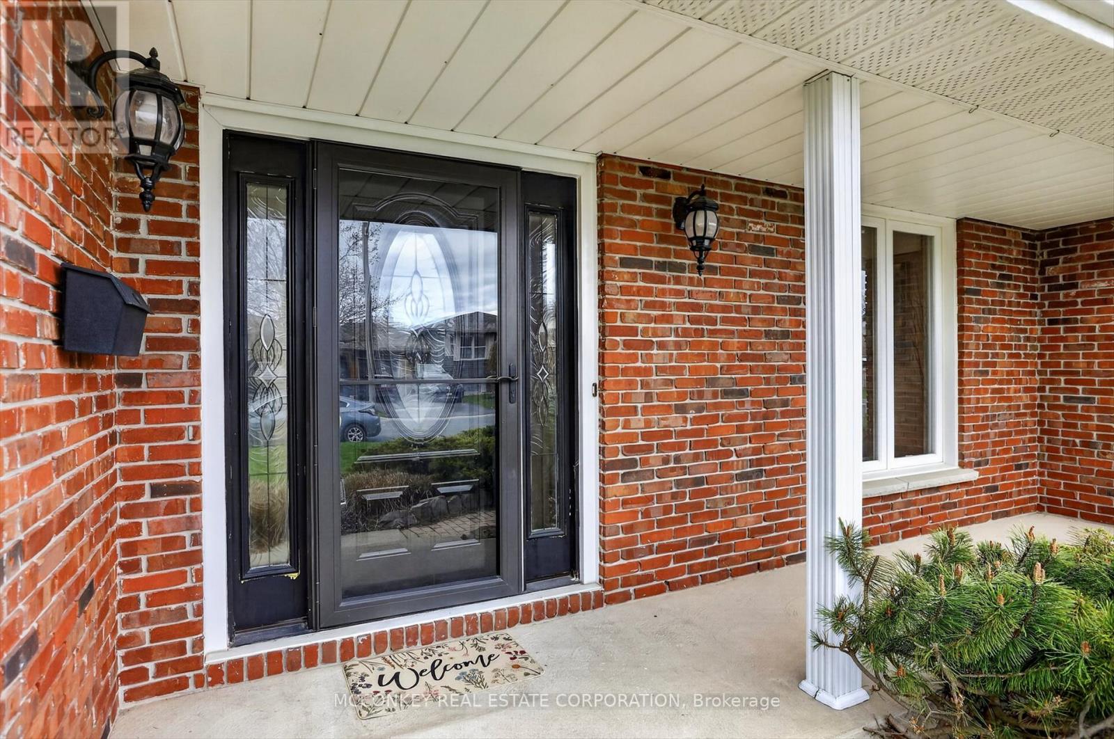 1814 Stratton Avenue, Peterborough (Otonabee Ward 1), Ontario  K9K 2E7 - Photo 4 - X13082870