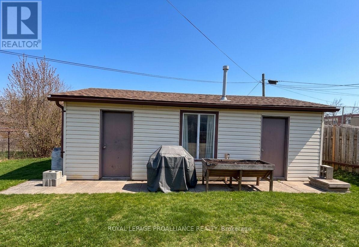 260 Bellevue Street, Peterborough (Northcrest Ward 5), Ontario  K9H 5E5 - Photo 40 - X13082980
