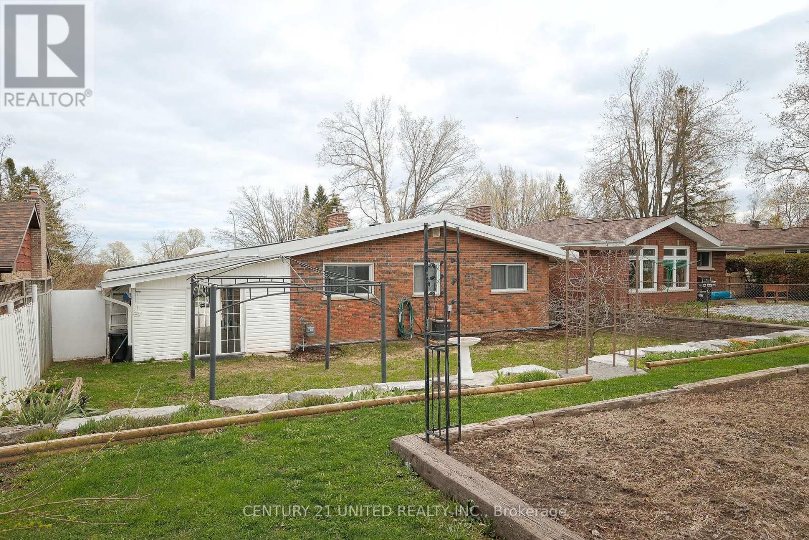 1366 Leighton Road, Peterborough (Northcrest Ward 5), Ontario  K9H 6W6 - Photo 35 - X13083596