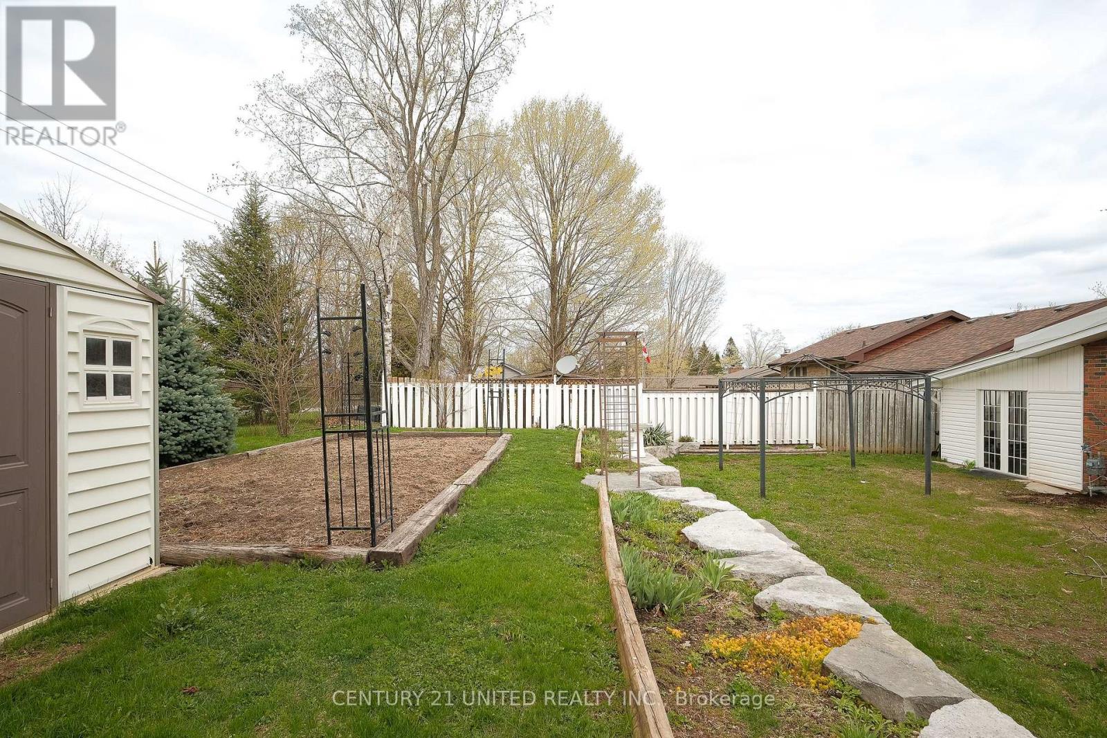 1366 Leighton Road, Peterborough (Northcrest Ward 5), Ontario  K9H 6W6 - Photo 37 - X13083596
