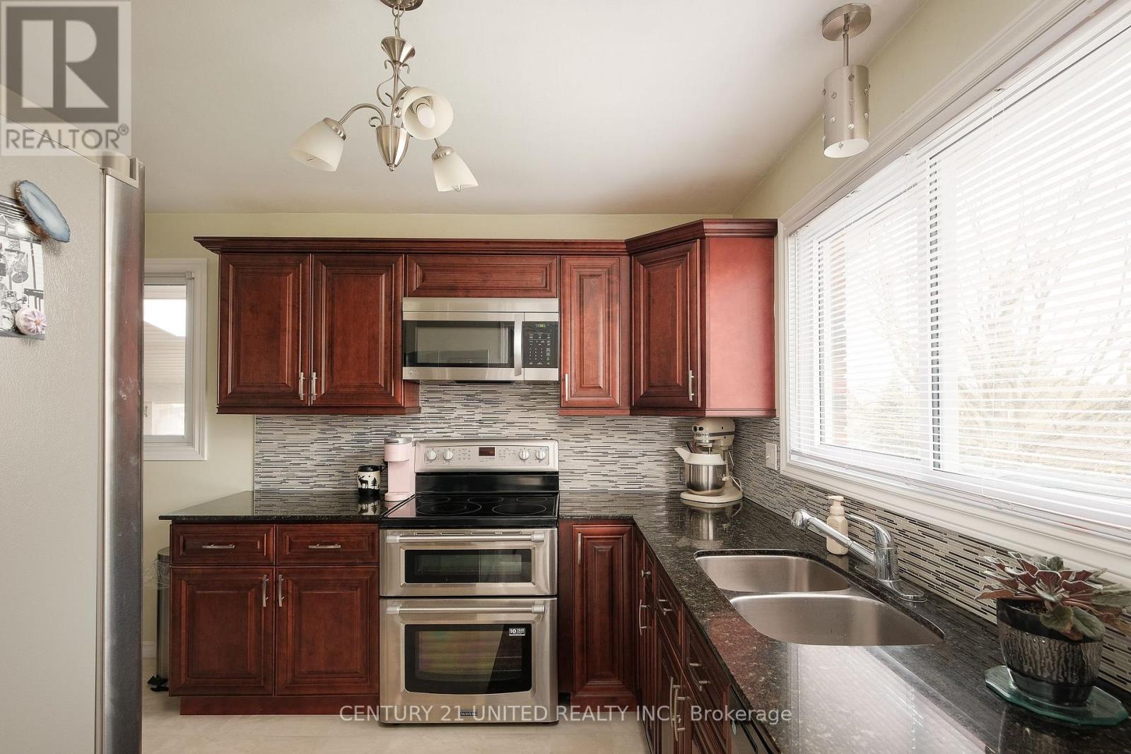1366 Leighton Road, Peterborough (Northcrest Ward 5), Ontario  K9H 6W6 - Photo 8 - X13083596