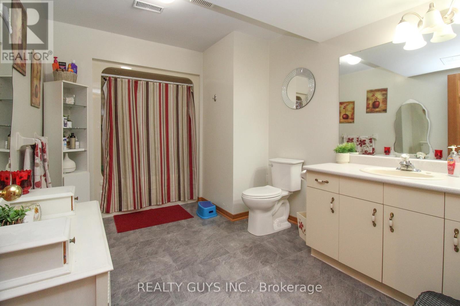 668 Brealey Drive, Peterborough (Otonabee Ward 1), Ontario  K9K 2M7 - Photo 45 - X13083936