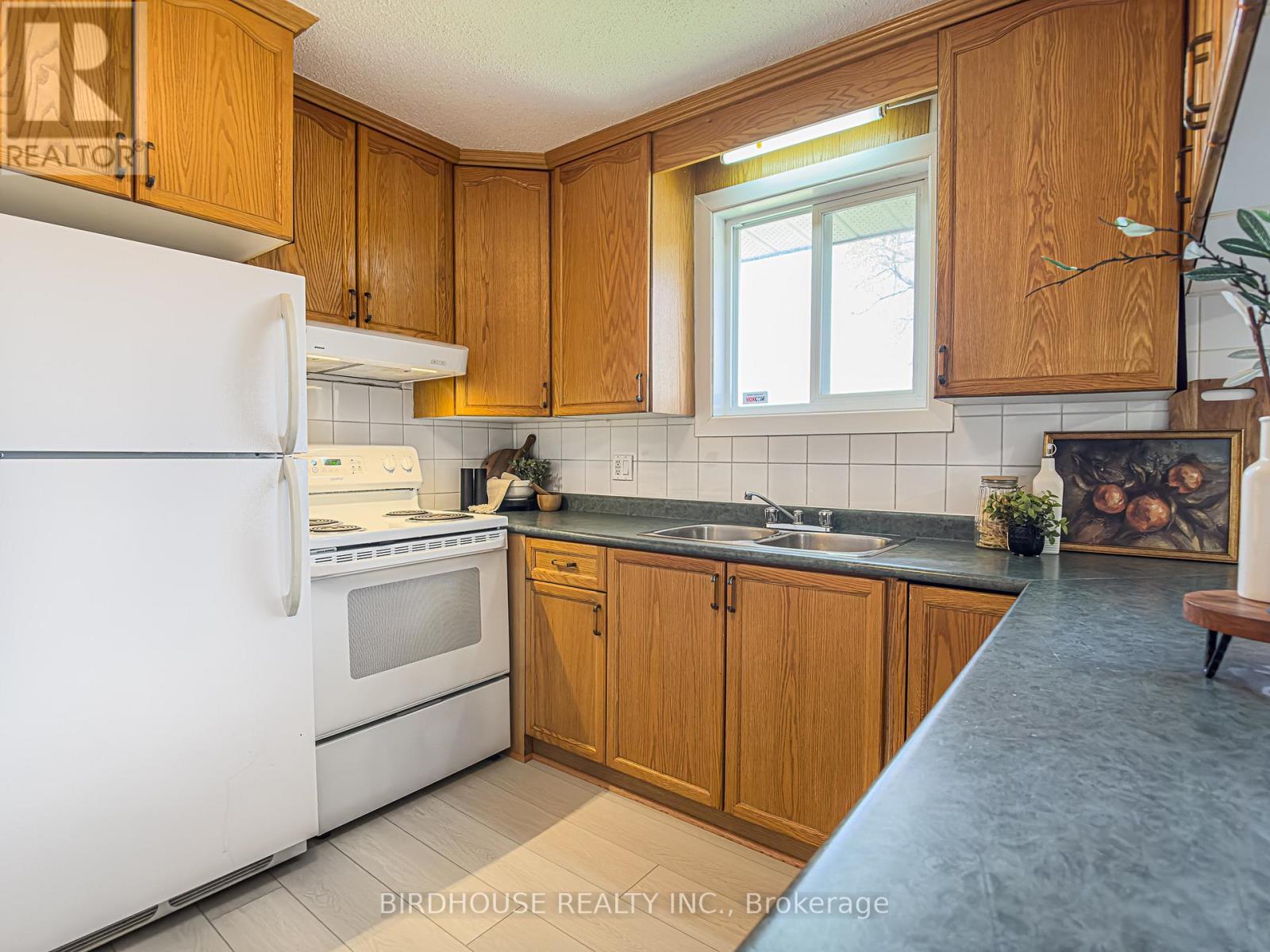 64 George Street W, Kawartha Lakes (Lindsay), Ontario  K9V 5H9 - Photo 10 - X13084318