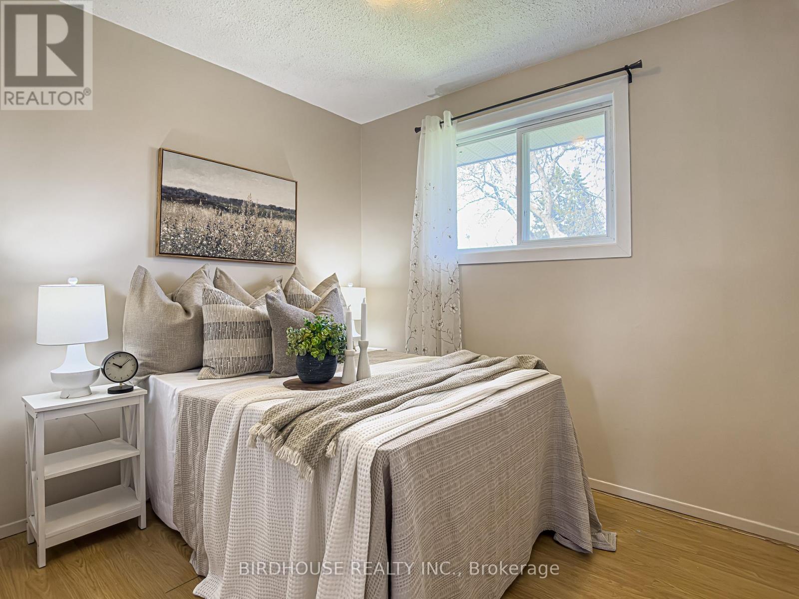 64 George Street W, Kawartha Lakes (Lindsay), Ontario  K9V 5H9 - Photo 12 - X13084318