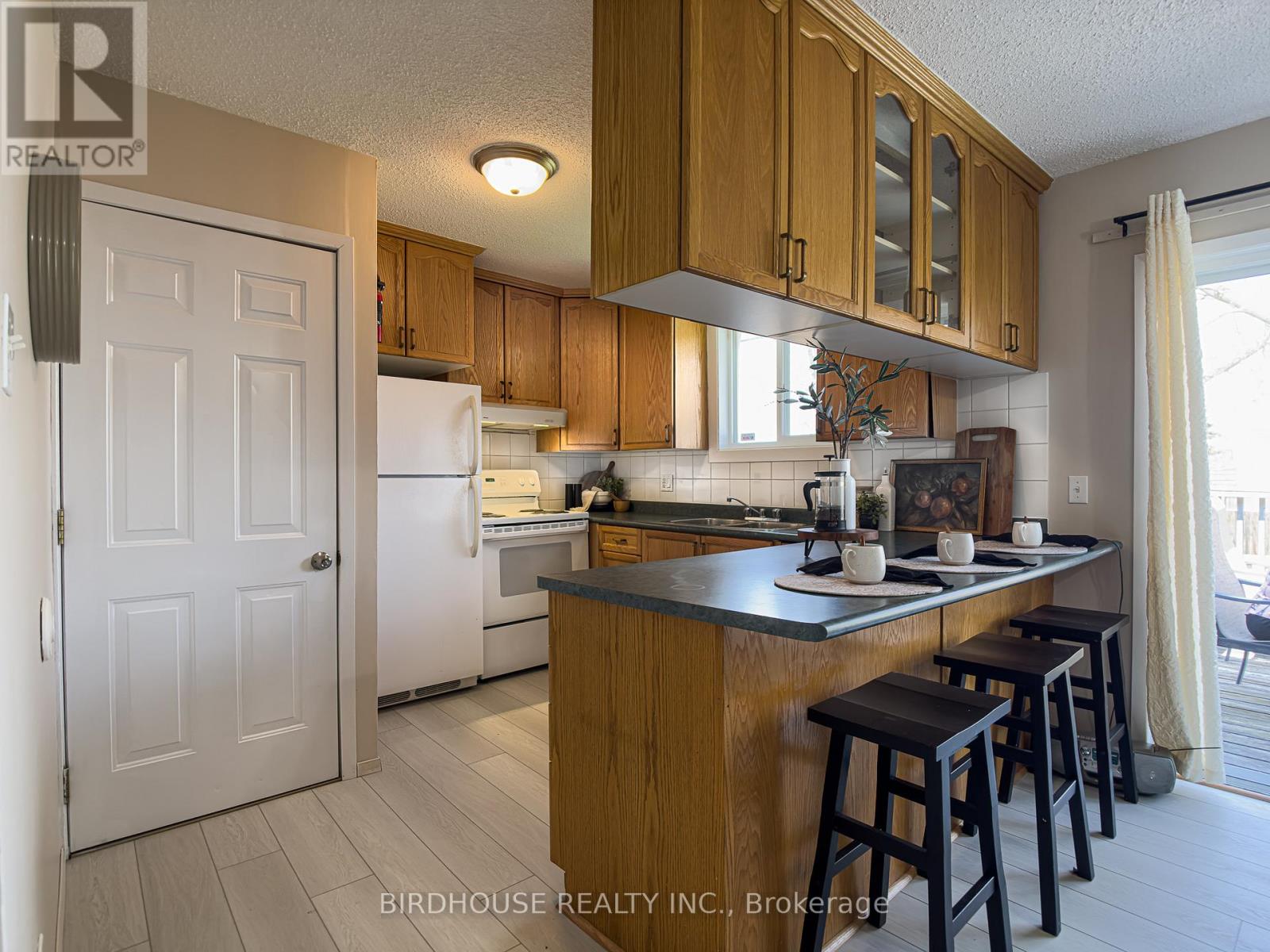 64 George Street W, Kawartha Lakes (Lindsay), Ontario  K9V 5H9 - Photo 9 - X13084318