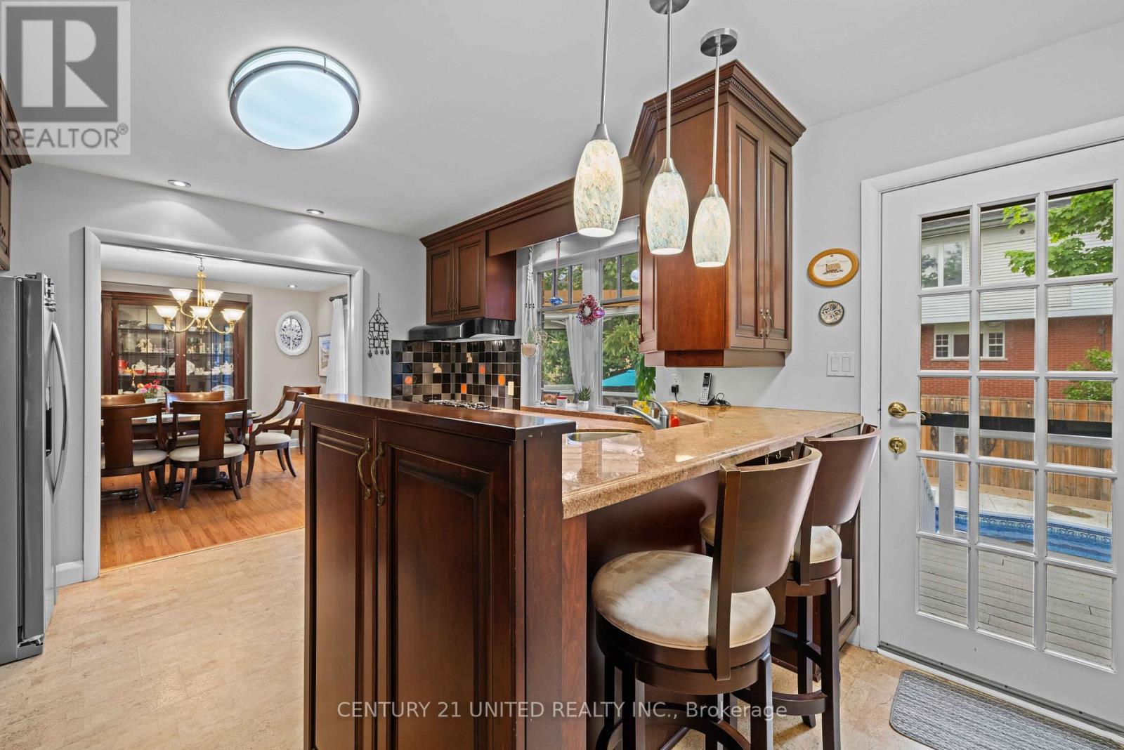 516 Hunter Street W, Peterborough (Town Ward 3), Ontario  K9H 2N1 - Photo 12 - X13085014